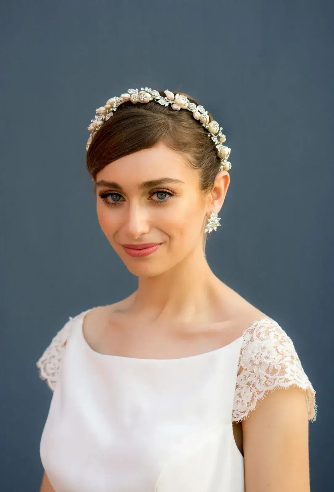 Accessorizing Your Wedding Dress: Veils, Earrings, and More Image