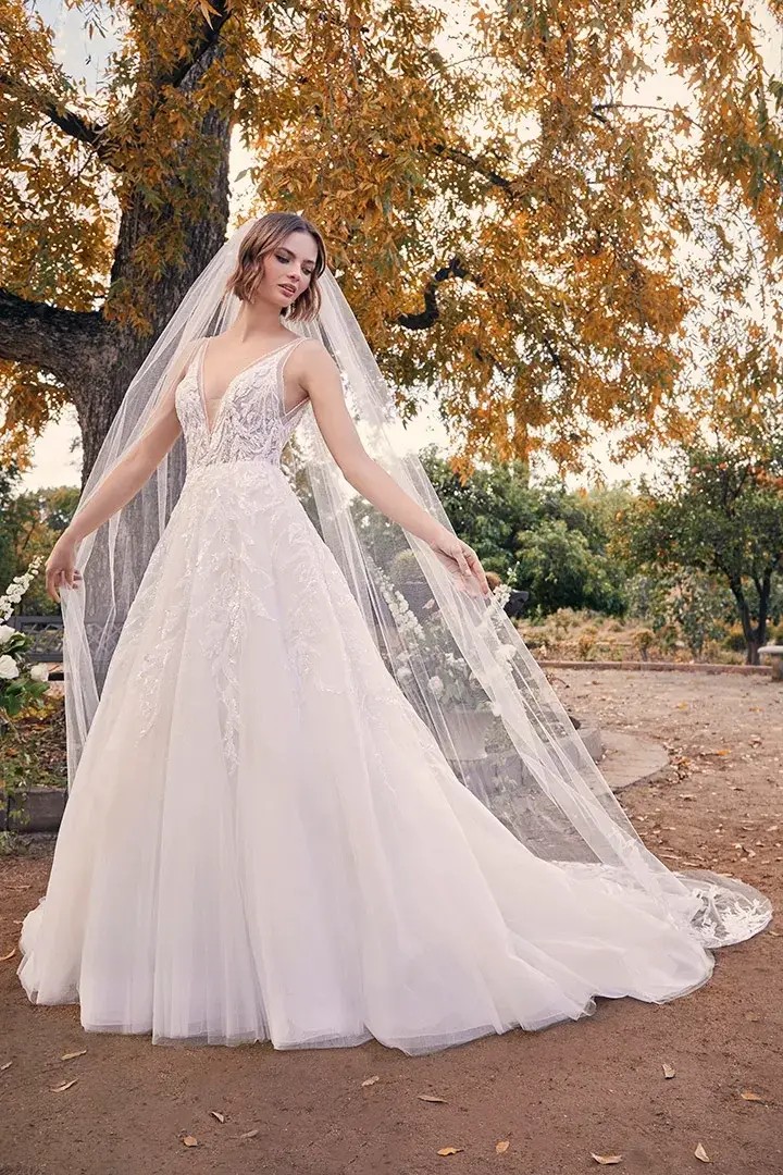 Designer Spotlight: Casablanca Bridal Image