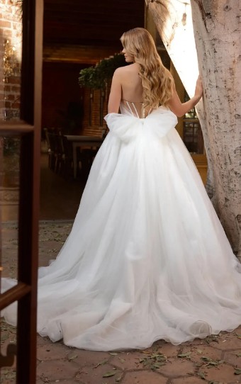 Essense of Australia D4322 #9 IVORY GOWN/Porcelain ILLUSION thumbnail