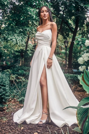 Allure Bridals Larissa #0 Ivory thumbnail