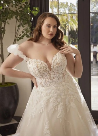 Casablanca Bridal Corinne #1 Ivory/Nude thumbnail