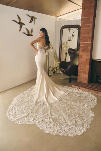 Casablanca Bridal June #2 Ivory/Nude thumbnail