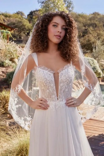 Casablanca Bridal Cruz #2 Ivory/Nude thumbnail